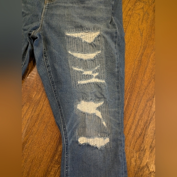 Bombshell Skinny Premium Stretch High-Rise Destructed Jean plus size 16 - Picture 12 of 15